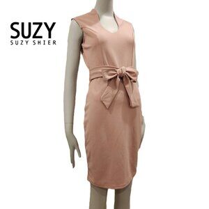 🇺🇸XS Suzy Shier Fitted Midi Dress w/ Mao Collar & Sash Bow Detail - Blush Pink